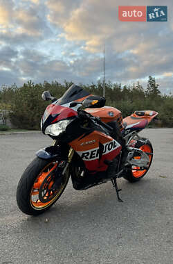 Спортбайк Honda CBR 1000RR 2008 в Дніпрі