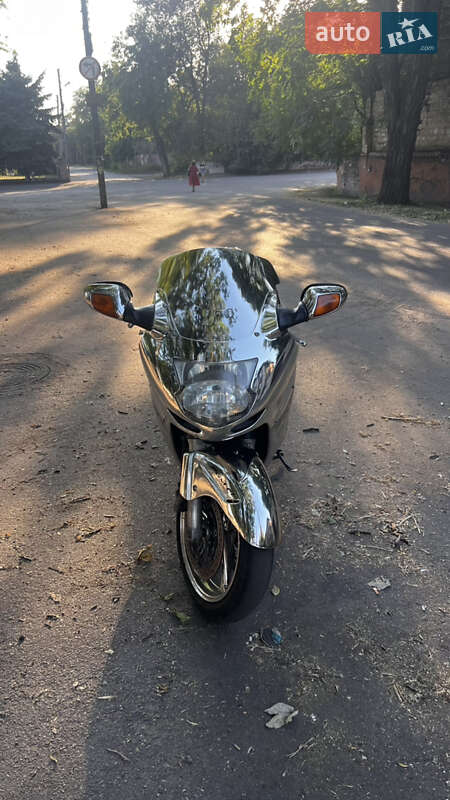 Honda CBR 1100XX Blackbird 2001