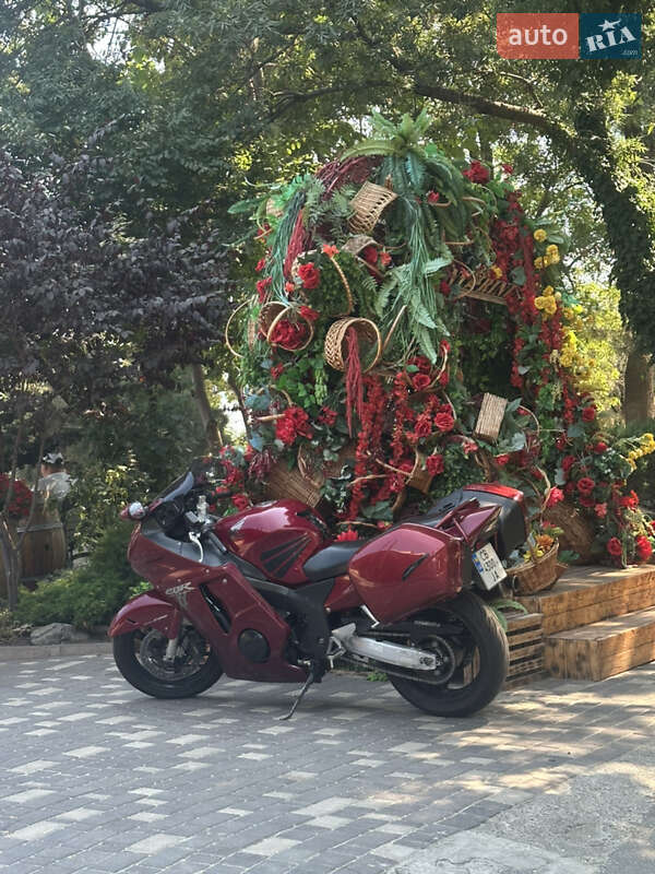 Мотоцикл Спорт-туризм Honda CBR 1100XX Blackbird 1997 в Чернігові фото 8 Мотоцикл Спорт-туризм Honda CBR 1100XX Blackbird 1997 в Чернігові