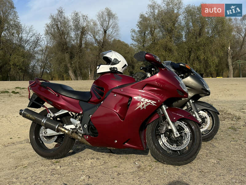 Мотоцикл Спорт-туризм Honda CBR 1100XX Blackbird 1997 в Чернігові фото 13 Мотоцикл Спорт-туризм Honda CBR 1100XX Blackbird 1997 в Чернігові