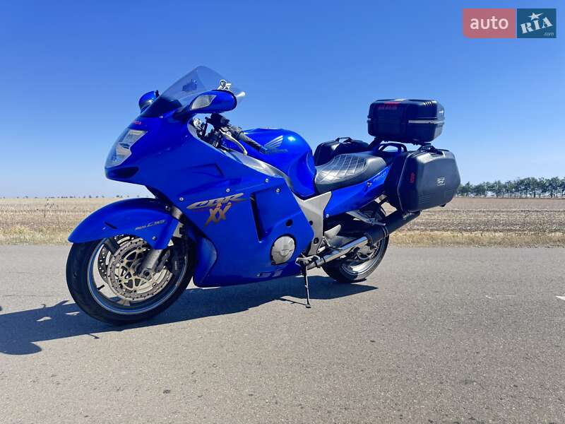 Спортбайк Honda CBR 1100XX 2000 в Татарбунарах