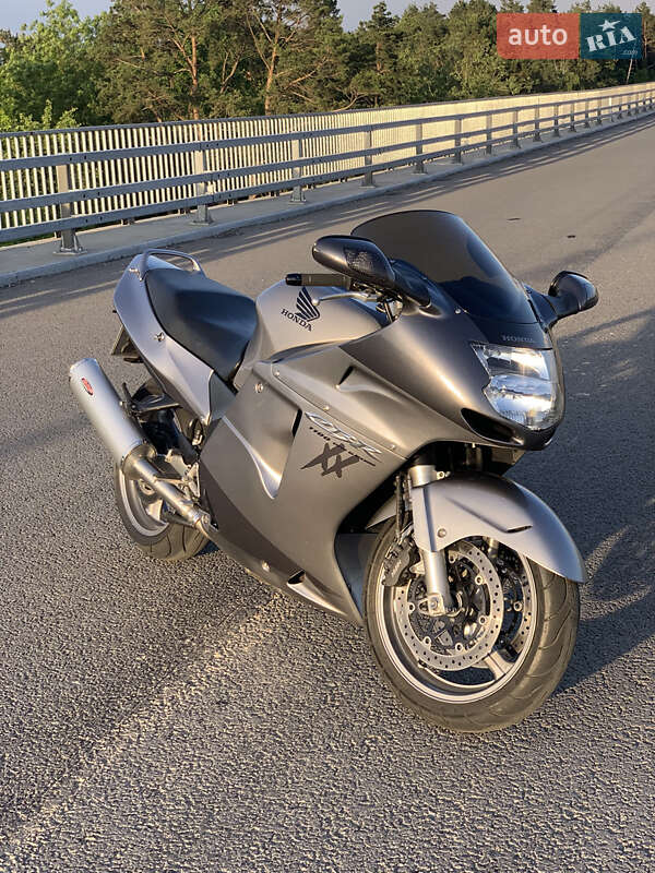 Спортбайк Honda CBR 1100XX 2006 в Рівному фото 2 Спортбайк Honda CBR 1100XX 2006 в Рівному