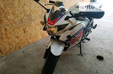 Спортбайк Honda CBR 125R 2014 в Хотине