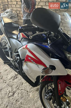 Мотоцикл Многоцелевой (All-round) Honda CBR 250R 2012 в Полтаве