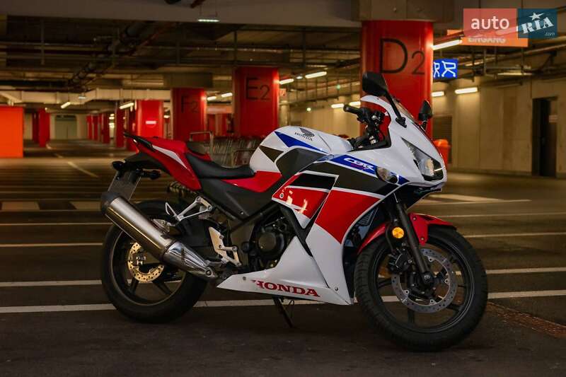 Спортбайк Honda CBR 250R 2014 в Києві