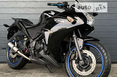 Спортбайк Honda CBR 250R 2013 в Белой Церкви