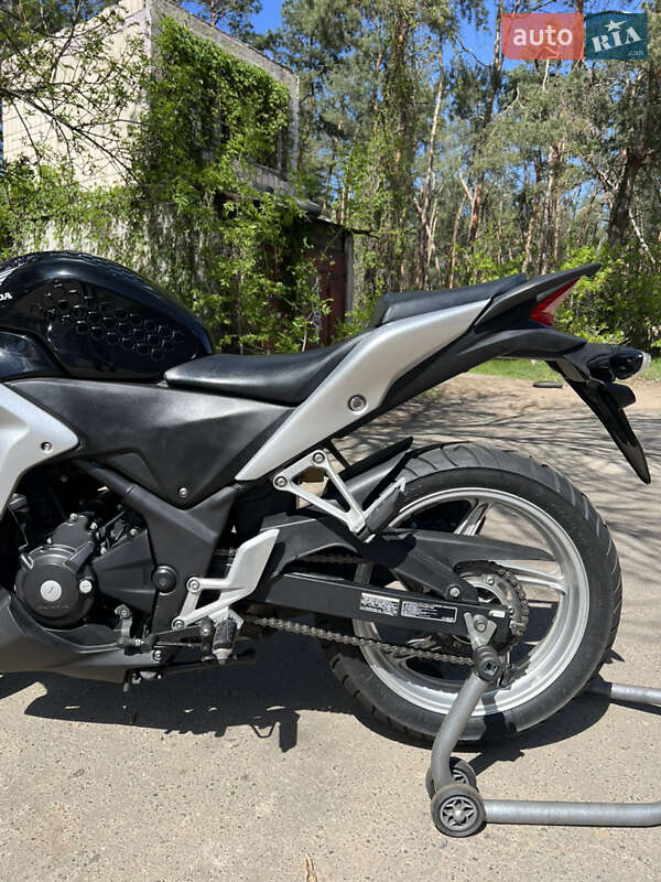 Мотоцикл Спорт-туризм Honda CBR 250R 2011 в Киеве