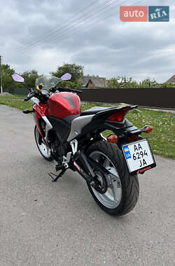 Мотоцикл Спорт-туризм Honda CBR 250R 2011 в 