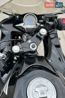 Мотоцикл Спорт-туризм Honda CBR 250R 2013 в 