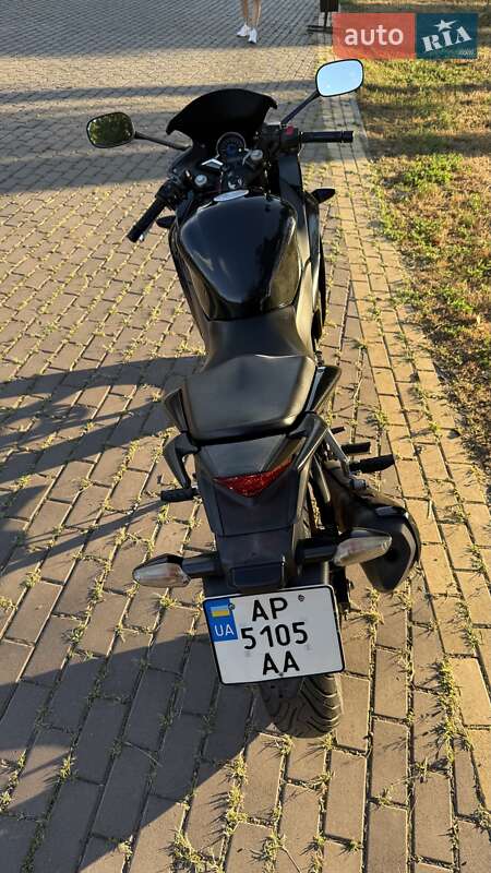 Спортивные снегоходы Honda CBR 250R 2012 в Киеве