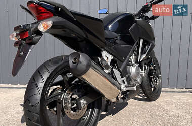 Мотоцикл Без обтекателей (Naked bike) Honda CBR 250R 2015 в 