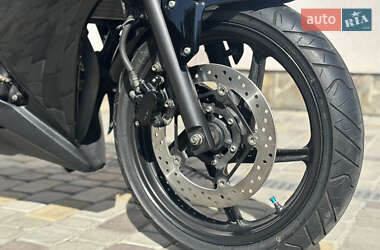 Спортбайк Honda CBR 250R 2013 в 