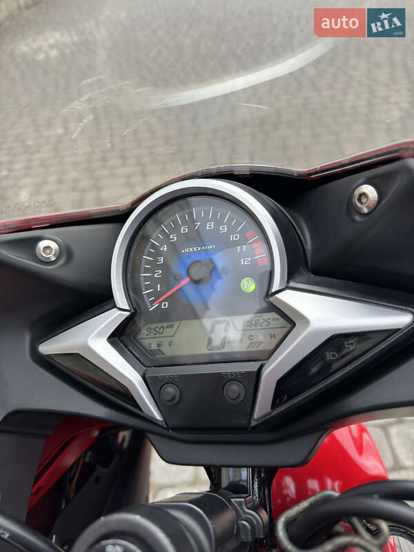 Спортбайк Honda CBR 250R 2016 в Городку