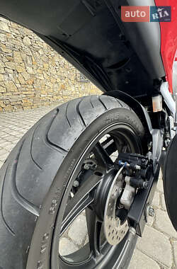 Спортбайк Honda CBR 250R 2016 в 