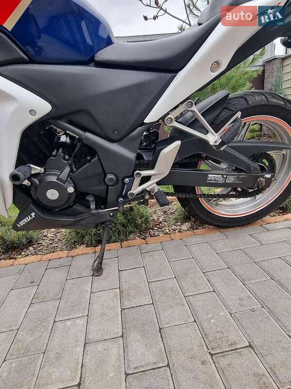 Спортбайк Honda CBR 250R 2011 в Белой Церкви
