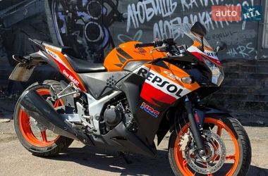 Спортбайк Honda CBR 250R 2014 в Києві