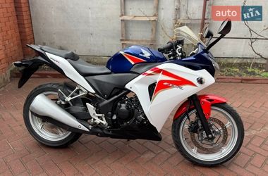 Мотоцикл Без обтікачів (Naked bike) Honda CBR 250R 2012 в Сновську