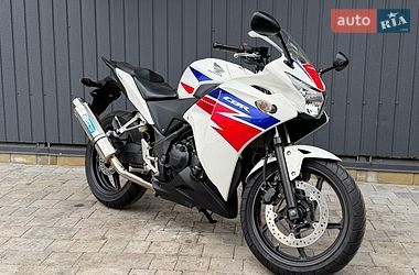 Спортбайк Honda CBR 250R 2013 в Новомосковске