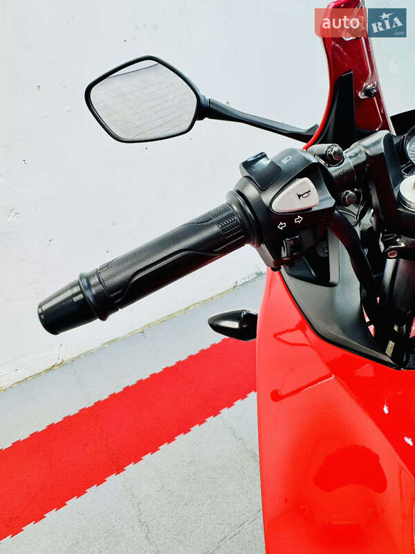 Спортбайк Honda CBR 300R 2022 в Одессе