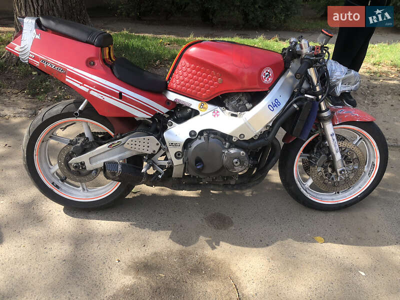 Спортбайк Honda CBR 400F 1999 в Одессе
