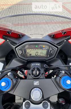 Мотоцикл Спорт-туризм Honda CBR 400R 2016 в 