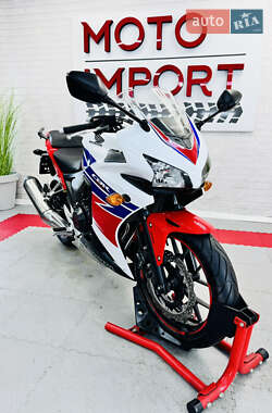 Спортбайк Honda CBR 400R 2013 в Одессе