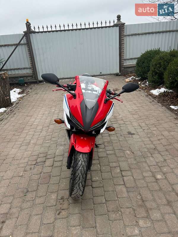 Спортбайк Honda CBR 400R 2016 в Ірпені