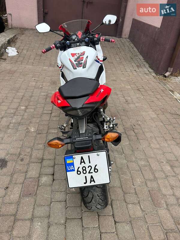 Спортбайк Honda CBR 400R 2016 в Ірпені