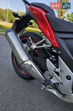Спортбайк Honda CBR 400R 2015 в 