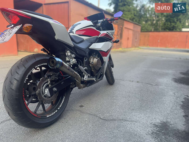 Спортбайк Honda CBR 400R 2019 в Киеве