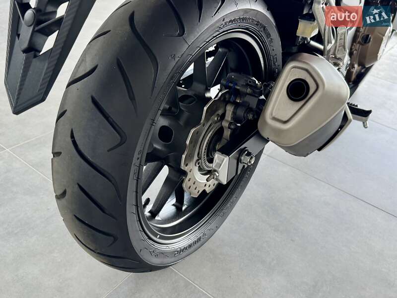 Спортбайк Honda CBR 400R 2017 в Хмельницком