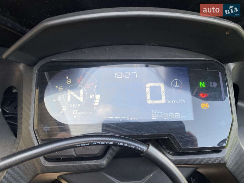 Спортбайк Honda CBR 400R 2020 в Карлівці