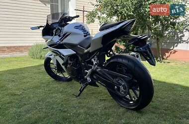 Спортбайк Honda CBR 400R 2017 в 