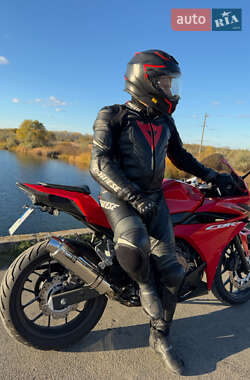 Спортбайк Honda CBR 400R 2017 в 