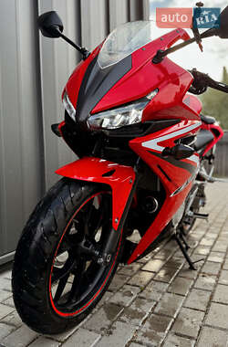 Мотоцикл Спорт-туризм Honda CBR 400R 2018 в 