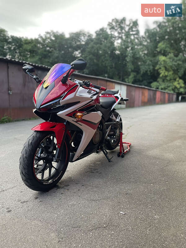 Спортбайк Honda CBR 400R 2019 в Киеве