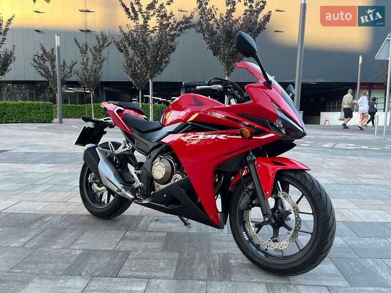 Спортбайк Honda CBR 400R 2016 в Києві