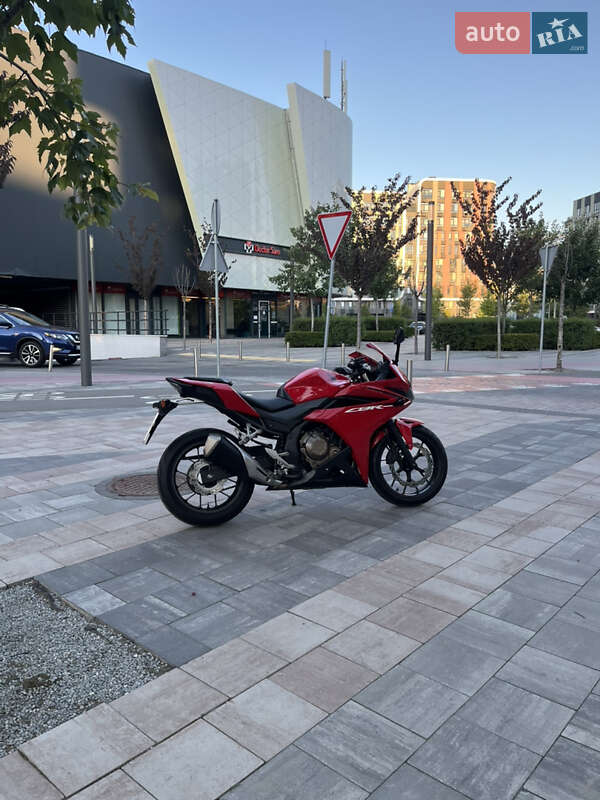 Спортбайк Honda CBR 400R 2016 в Киеве фото 9 Спортбайк Honda CBR 400R 2016 в Киеве