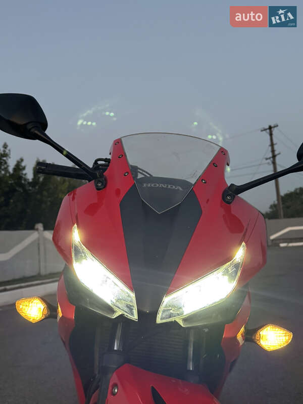 Мотоцикл Спорт-туризм Honda CBR 400R 2016 в Киеве