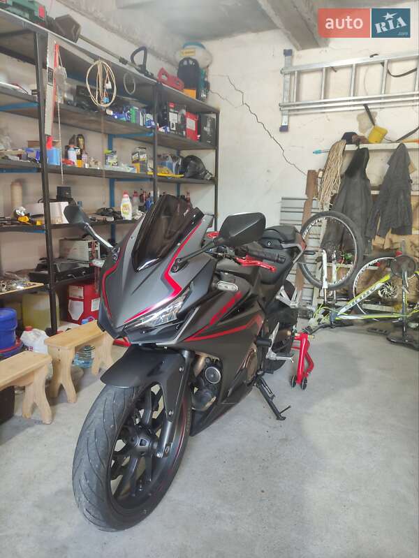 Спортбайк Honda CBR 400R 2019 в Виннице фото 2 Спортбайк Honda CBR 400R 2019 в Виннице