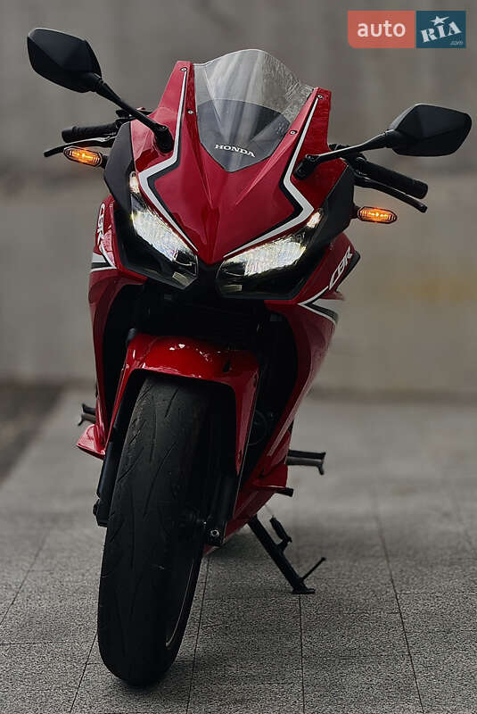 Спортбайк Honda CBR 400R 2019 в Фастове