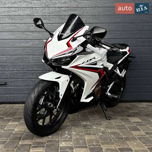 Мотоцикл Без обтекателей (Naked bike) Honda CBR 400R 2020 в Белой Церкви