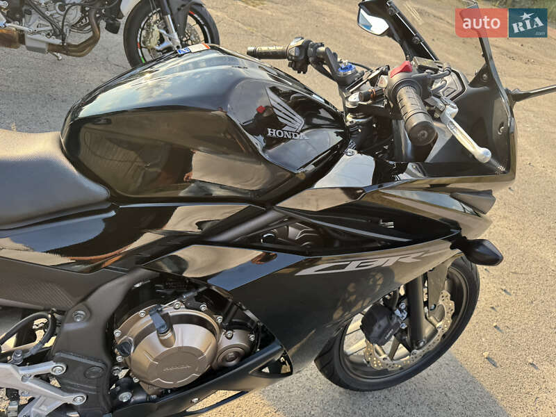 Мотоцикл Спорт-туризм Honda CBR 400R 2017 в Киеве