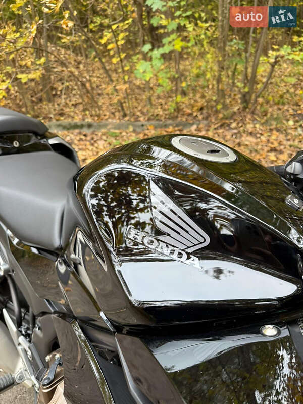 Спортбайк Honda CBR 400R 2016 в Києві