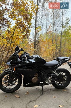 Спортбайк Honda CBR 400R 2016 в  фото 18 Спортбайк Honda CBR 400R 2016 в