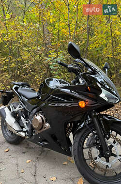 Спортбайк Honda CBR 400R 2016 в  фото 22 Спортбайк Honda CBR 400R 2016 в