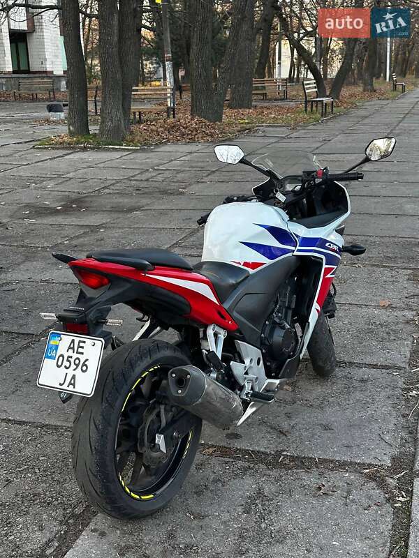 Спортбайк Honda CBR 400R 2015 в Голубовке фото 2 Спортбайк Honda CBR 400R 2015 в Голубовке