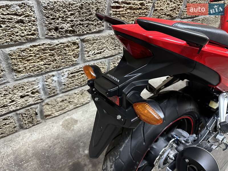 Спортбайк Honda CBR 400R 2013 в Одессе фото 5 Спортбайк Honda CBR 400R 2013 в Одессе