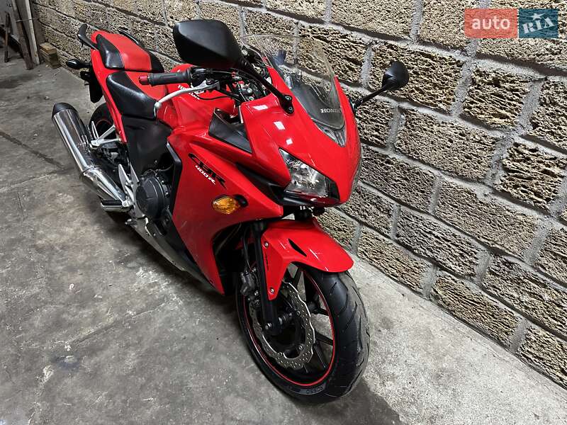 Спортбайк Honda CBR 400R 2013 в Одессе фото 6 Спортбайк Honda CBR 400R 2013 в Одессе