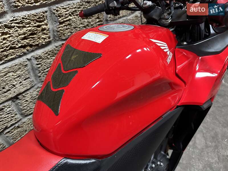 Спортбайк Honda CBR 400R 2013 в Одессе фото 11 Спортбайк Honda CBR 400R 2013 в Одессе